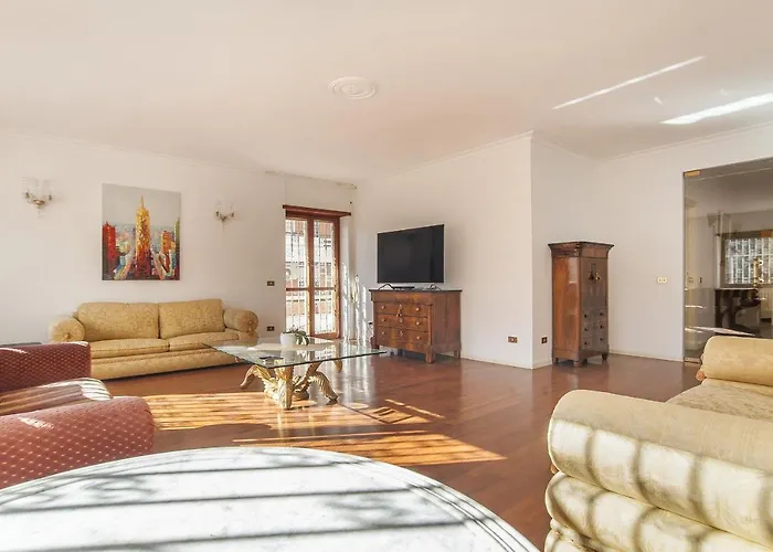 Eur Luminous And Large Family Terrace
