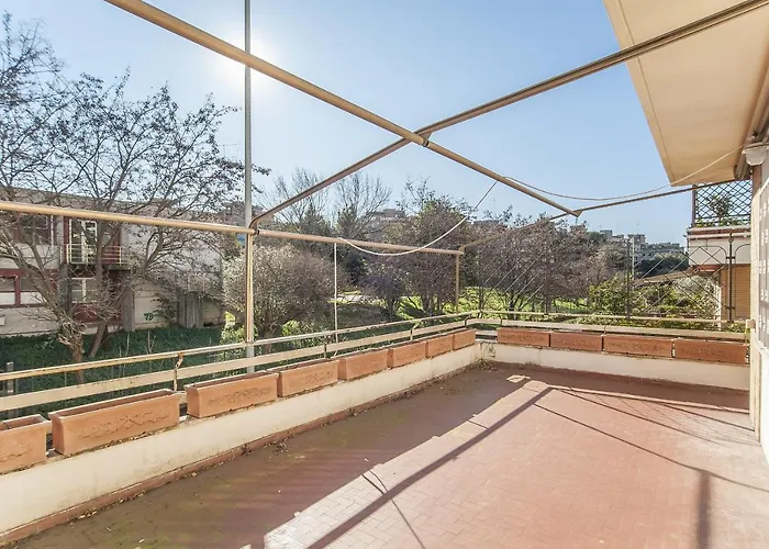 Eur Luminous And Large Family Terrace *