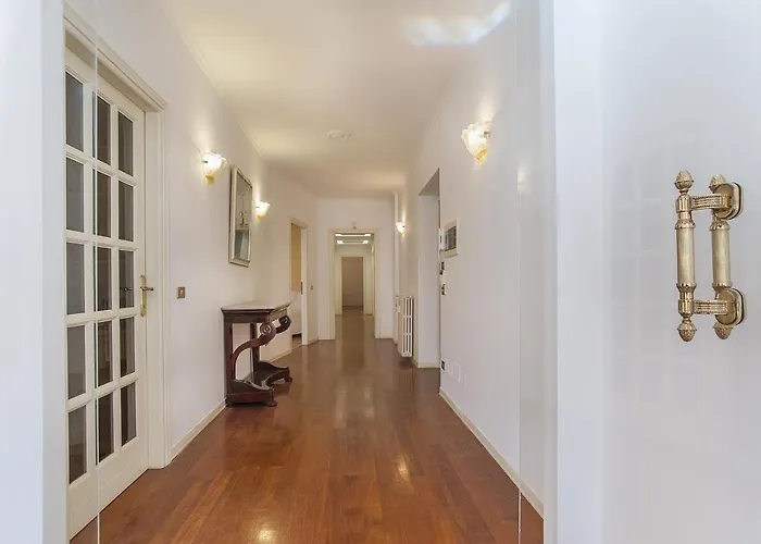 Eur Luminous And Large Family Terrace