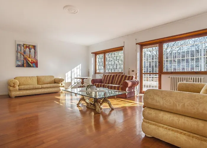 Eur Luminous And Large Family Terrace Rome