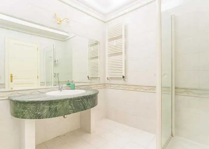 Appartement Eur Luminous And Large Family Terrace