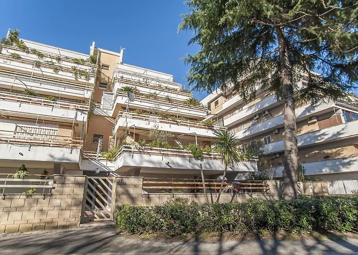 Eur Luminous And Large Family Terrace Rome